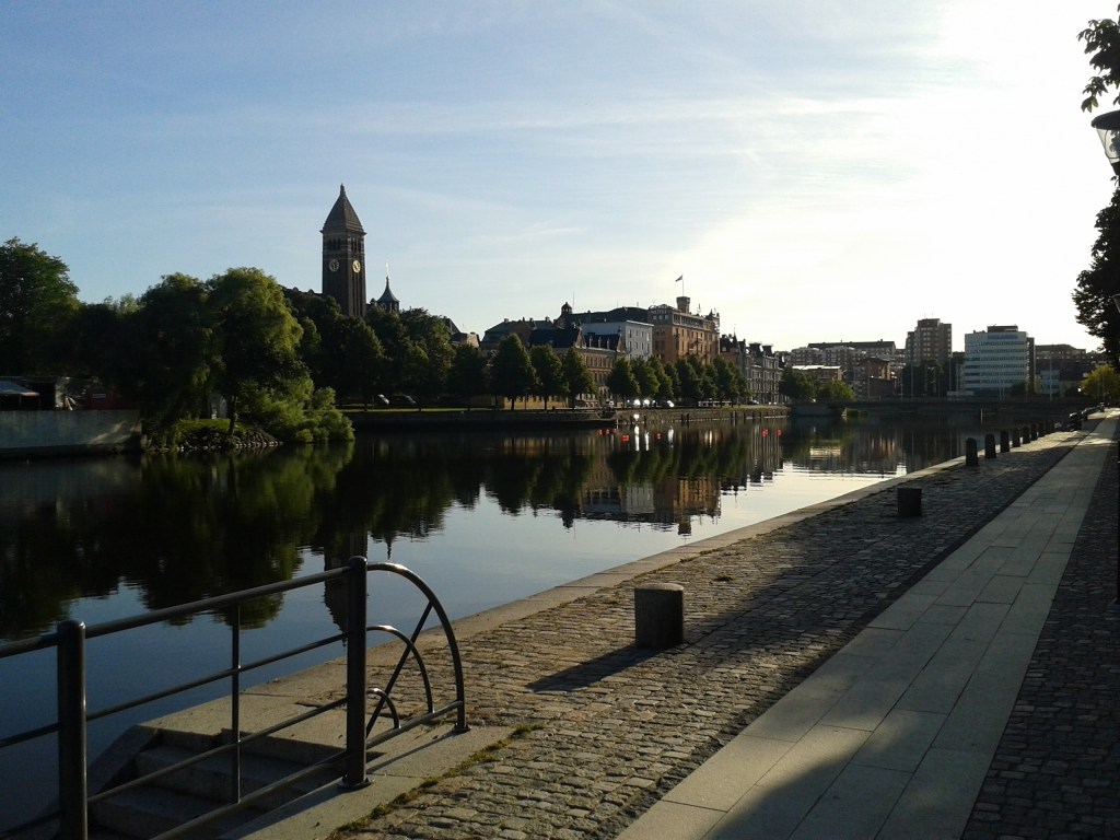 Norrköping - Strömmen mellan broarna, 1965 - Strömsholmen och Rådhuset.