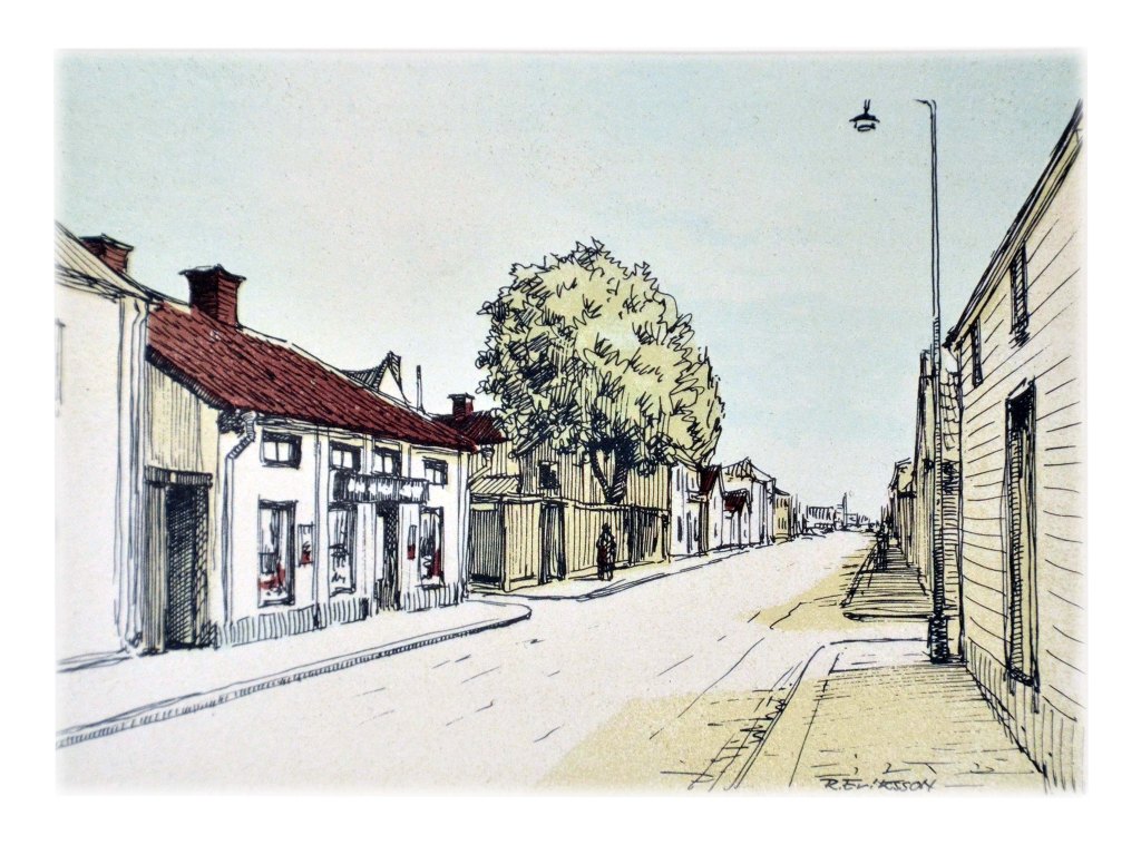 Norrköping - Saltängsgatan. Café Kastanjen borta vid trädet.