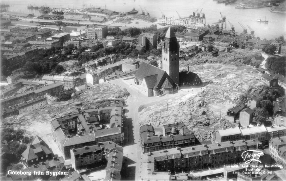 Göteborg - Masthuggskyrkan - En vykortsbild som måste vara från före 1933 då man inte kan se Sjömanstornet.